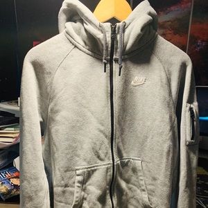 Small Nike zip-up hoodie (Gray)